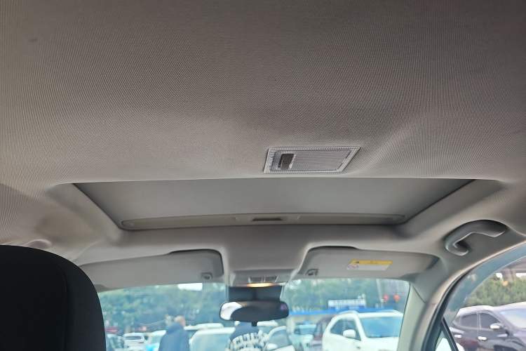 Used Buick Encore 2015 1.4T Automatic Two-Wheel Drive Urban Elite Version