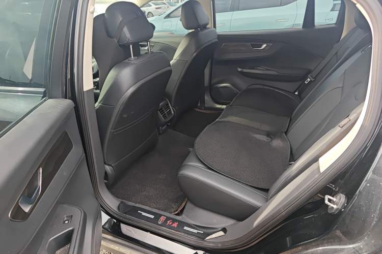 Used Hongqi E-QM5 2023 Revised Version Basic Travel Edition Left Rear Seat