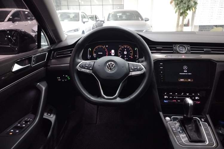 Used Volkswagen Magotan 2020 330TSI DSG Luxury Edition
