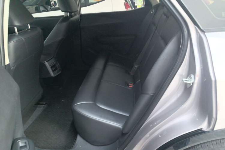Used Toyota bZ3 2023 517 km Elite PRO Left Rear Seat