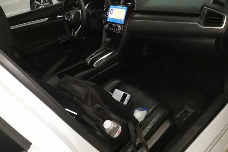 Used Honda Civic 2019 220TURBO CVT Dynamic Edition China VI Right Front Seat