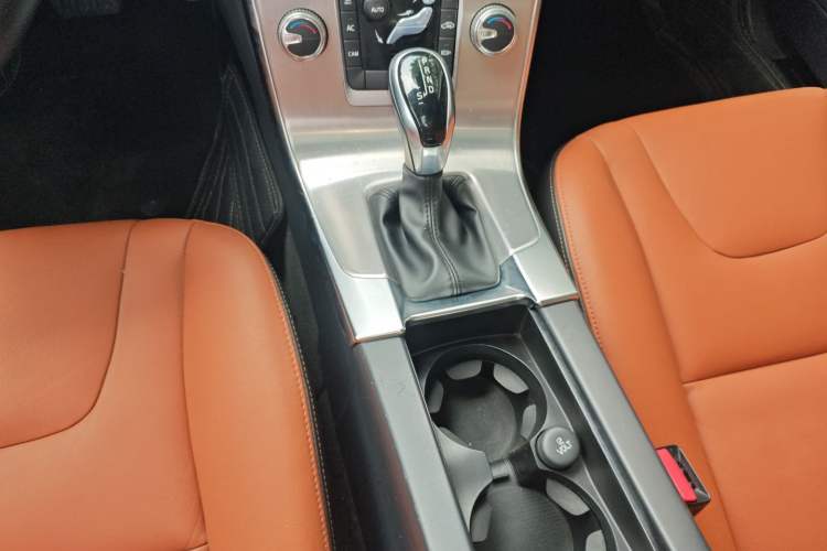 Used Volvo S60 2018 S60L T4 Smart & Ambitious Edition