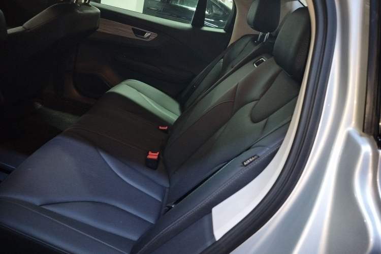 Used Hongqi E-QM5 2024 610 km PLUS