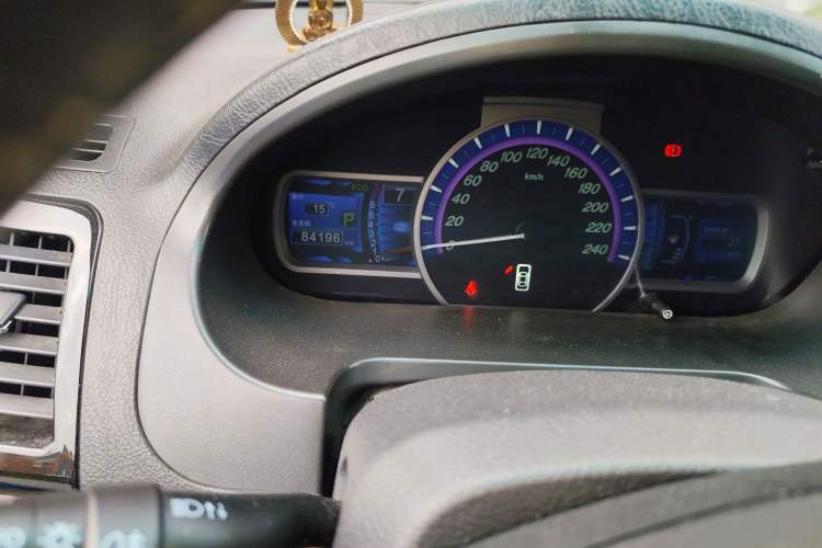 Used BYD S6 2014 2.4L Automatic Prestige 5-Seater
