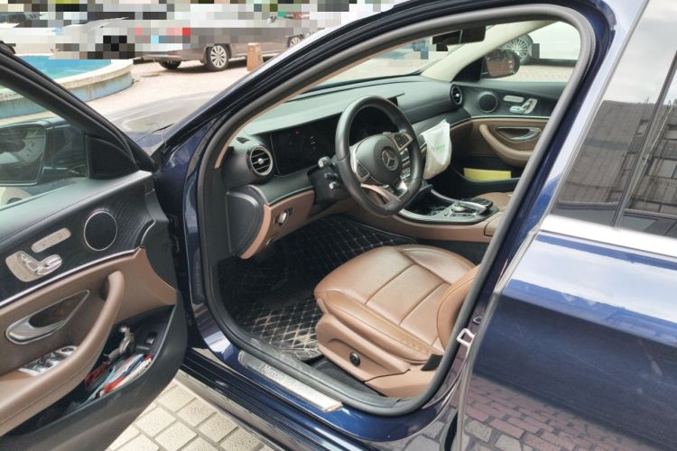 Used Mercedes-Benz E-Class 2019 E 300 L Sporty and Stylish Model
