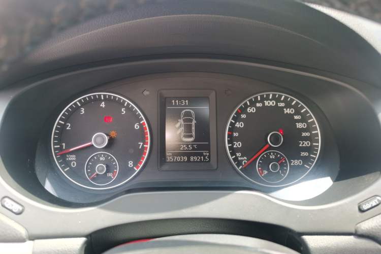 Used Volkswagen Sagitar 2012 1.4TSI Manual Luxury Model
