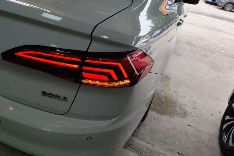 Used Volkswagen Bora 2019 Revised Version 1.5L Automatic Comfort Edition China V Standard Exterior 3