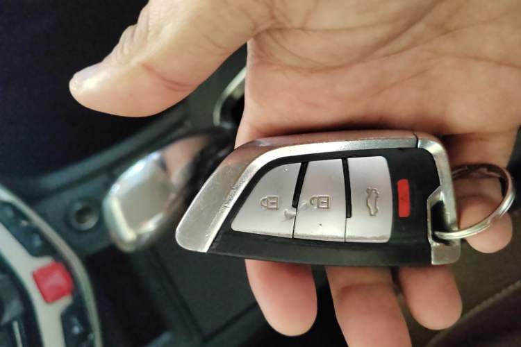 Used BYD S7 2015 2.0T Upgraded Automatic Luxury Version
