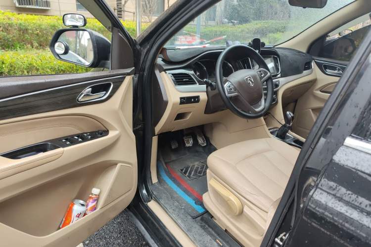 Used Baojun 730 2016 1.5L Manual Luxury Edition 7 Seats
