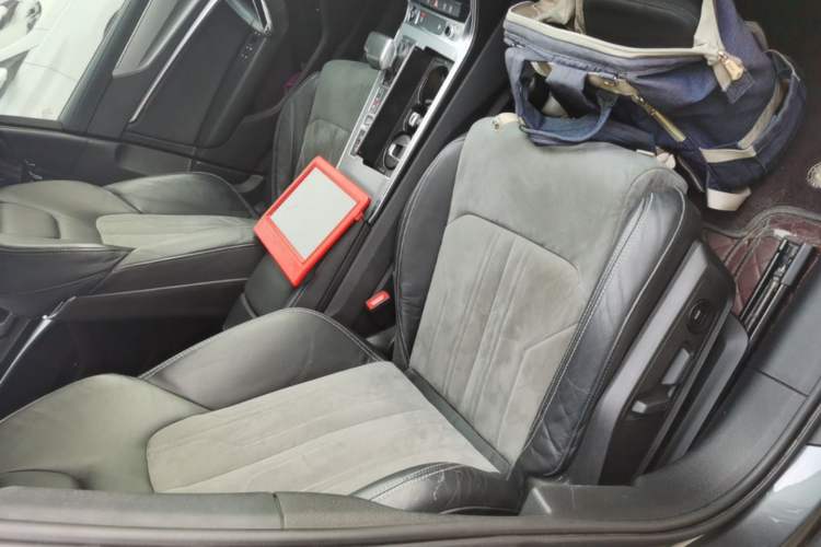 Used Audi A6L 2021 40 TFSI Luxury Dynamic Edition Right Front Seat