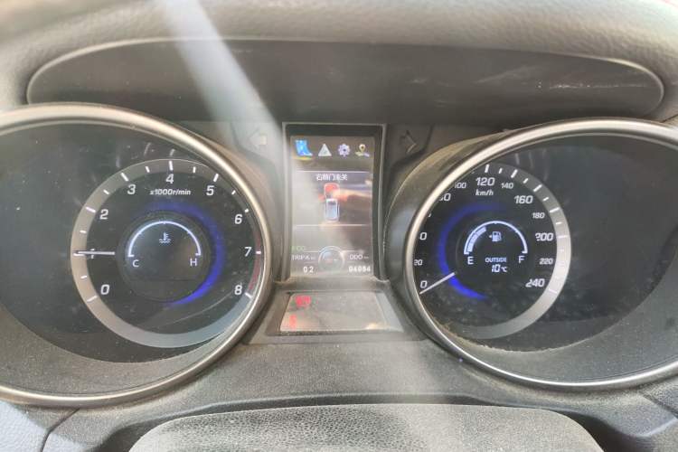 Used Changan CS75 2017 Shangkui Edition 1.5T Manual Fengxiang Model