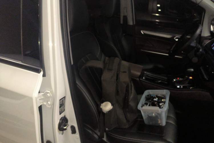 Used GAC Trumpchi M6 2021 PRO 270T Automatic Luxury Edition Right Front Seat