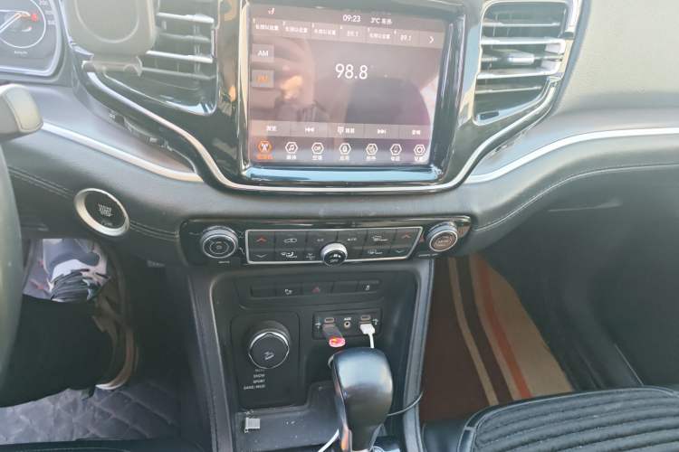 Used Jeep Grand Commander 2018 2.0T Four-Wheel Drive Enjoyment Version China V
