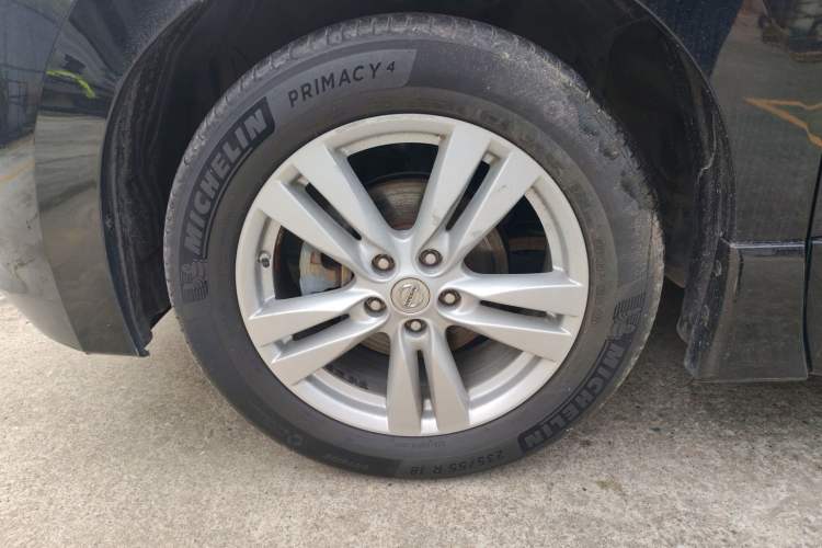 Used Nissan Quest 2015 3.5L SL
