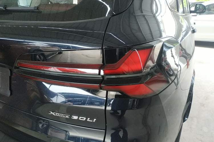 Used BMW X5 2026 Model, Facelifted xDrive 30Li Premium M Sport Night Package

