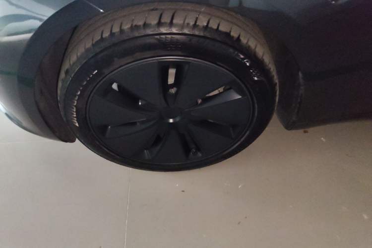 Used Tesla Model 3 2025 Rear-Wheel-Drive Version