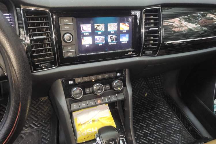 Used Skoda Kodiaq GT 2019 TSI330 Two-Wheel-Drive Luxury Edition China V Standard Audio And AC Panel