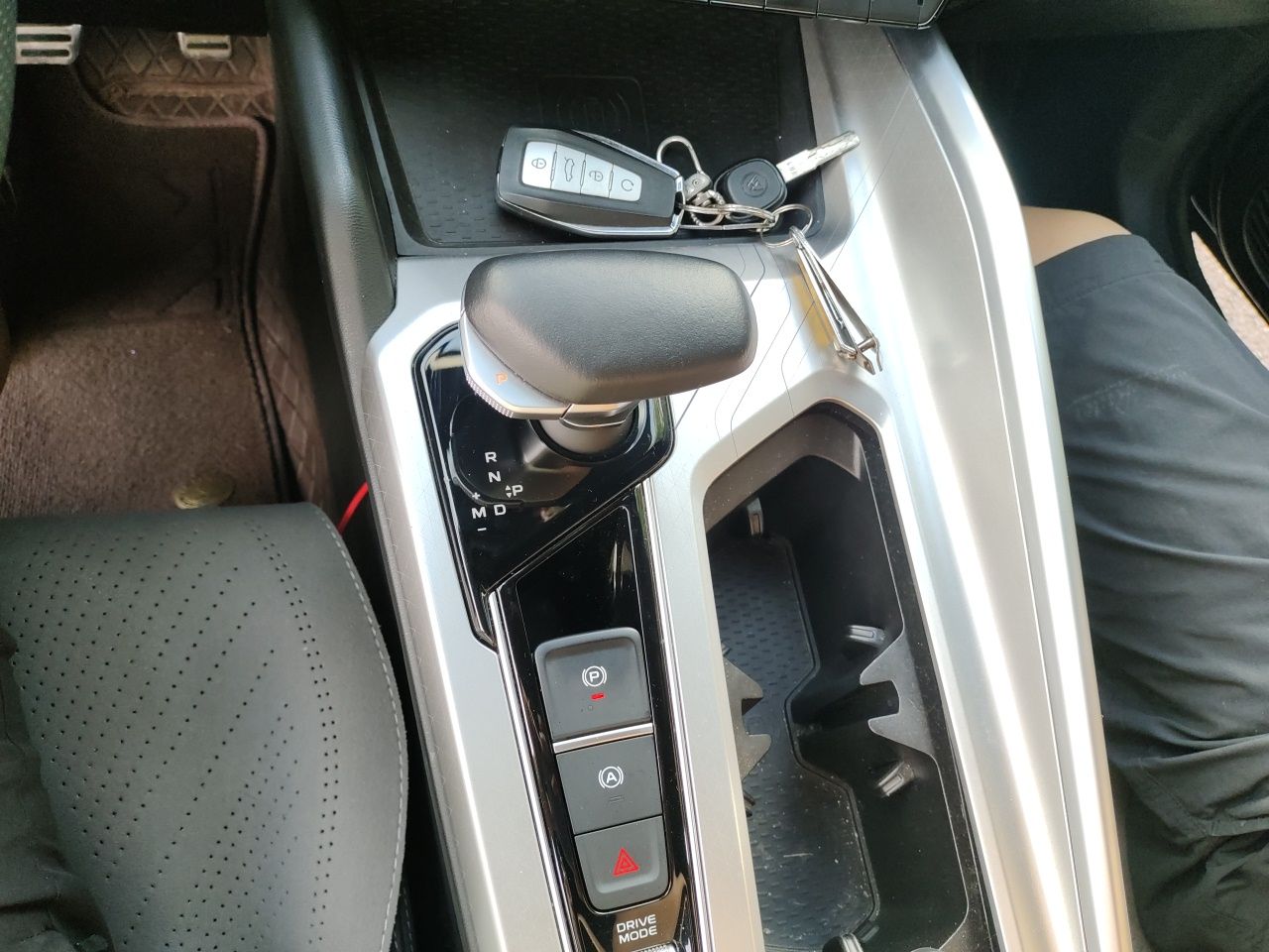 Geely Auto Preface 2024 2.0TD Xiaohan Edition — снимка 14