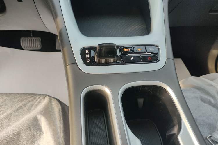 Used Geely Galaxy Geome 2026 Model 410km Carefree Edition Gear Lever