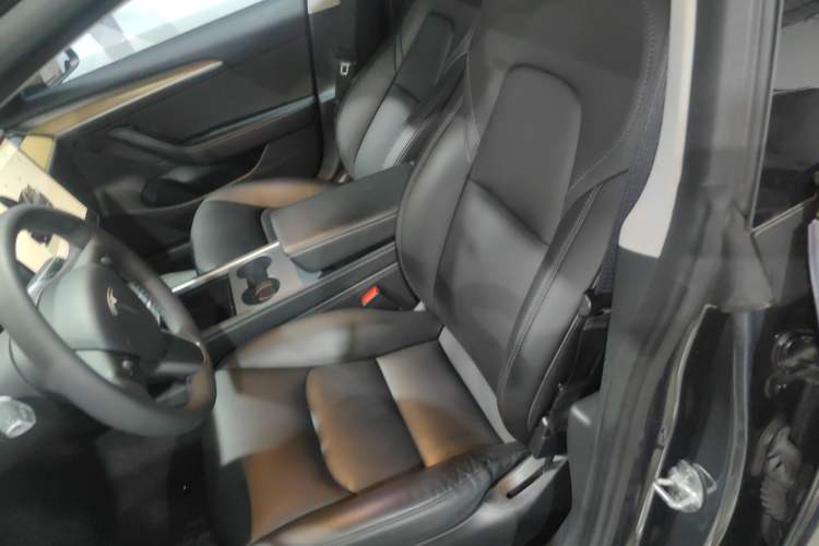 Used Tesla Model 3 2022 Rear-Wheel-Drive Version
