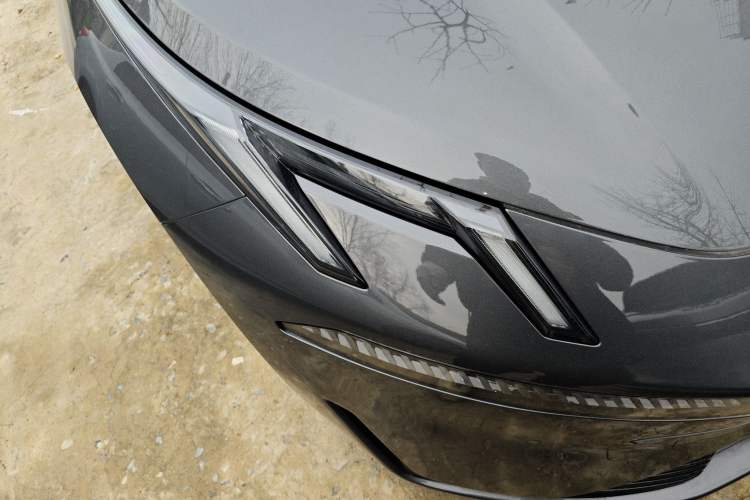 Used Lynk & Co 07 2024 EM-P 126 Long-Range Halo Right Front Headlight