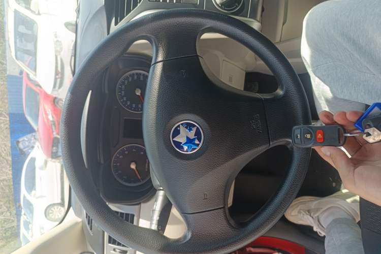 Used Venucia R50 2015 1.6L Automatic Fashion Edition