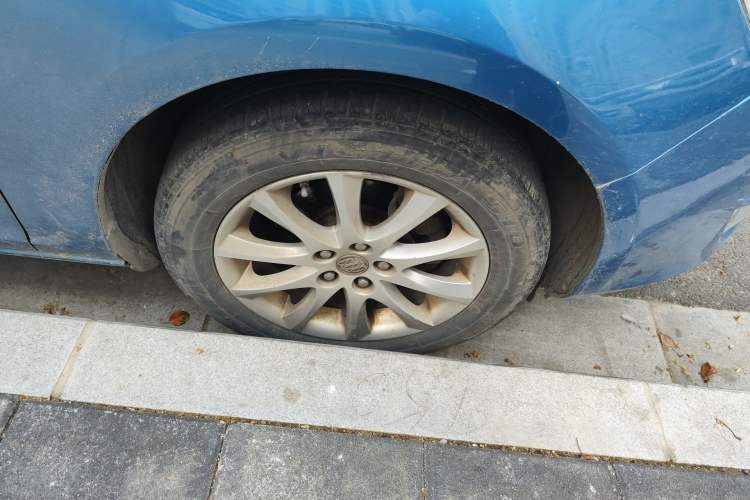 Used Buick GT 2013 XT 1.6L Manual Entry-Level Model