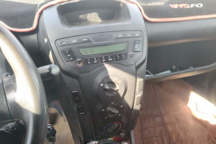 Used BYD F0 2011 Shangku Edition 1.0L Yuexiu Model
