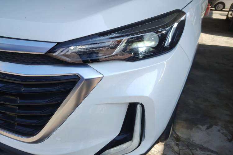 Used BAIC Beijing X3 2019 1.5T Manual Glory Edition Left Front Headlight