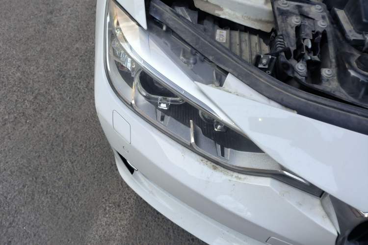 Used BMW 3 Series 2015 320Li Fashion Model Right Front Headlight