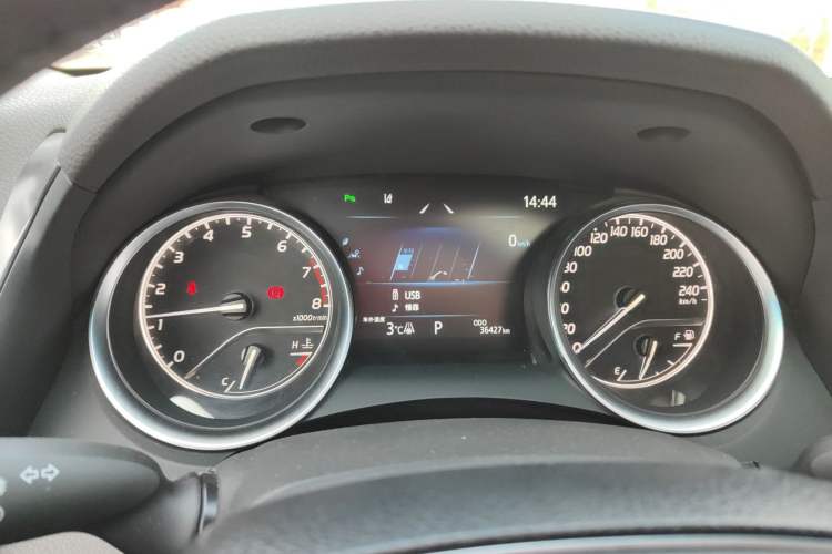 Used Toyota Camry 2021 2.0G Luxury Edition
