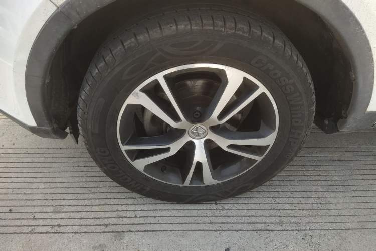 Used JMC Yusheng S330 2016 1.5L GTDi Automatic Two-Wheel Drive Prestige Edition