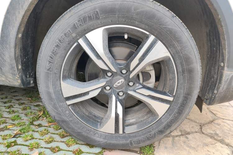 Used Chery Tiggo 5x 2022 Superhero Edition 1.5L CVT Fashion Model Right Front Wheel Hub