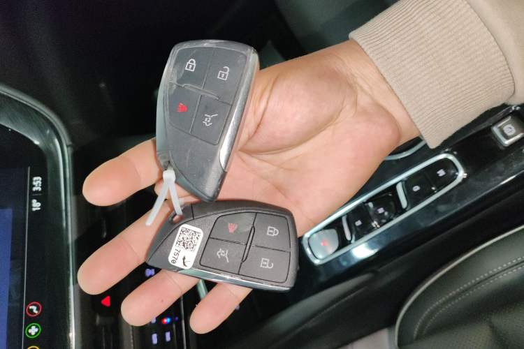 Used Buick Envision 2023 Encore Plus 652T Five-Seat Luxury Model
