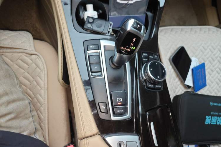 Used BMW 5 Series 2013 530Li Leading Model Gear Lever