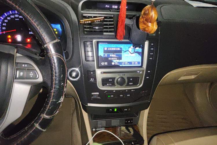 Used BYD G6 2012 2.0L Manual Luxury Version
