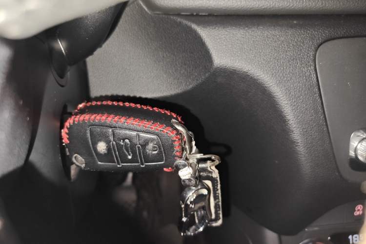 Used Audi Q3 2018 30th Anniversary Edition 30 TFSI Standard Model Vehicle Key