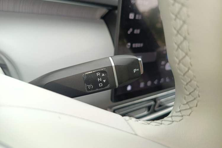 Used Deepal S09 2025 Rear-Drive Ultra+ Gear Lever