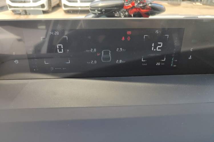 Used CHANGAN Eado 2025 Blue Whale 1.5T 500Bar Prestige Model
