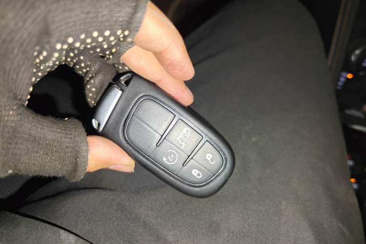 Used Jeep Grand Commander 2018 2.0T Four-Wheel Drive Smart Enjoyment Version China VI