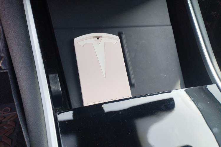 Used Tesla Model 3 2020 Refreshed Version Long-Range Rear-Wheel Drive Vehicle Key