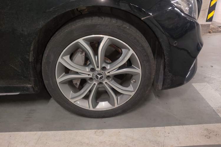 Used Mercedes-Benz E-Class 2020 Restyled E 300 L Sporty and Stylish Edition
