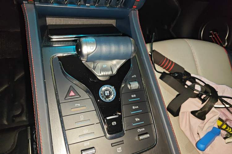 Used BYD Yuan PLUS 2022 430 km Luxury Version Gear Lever