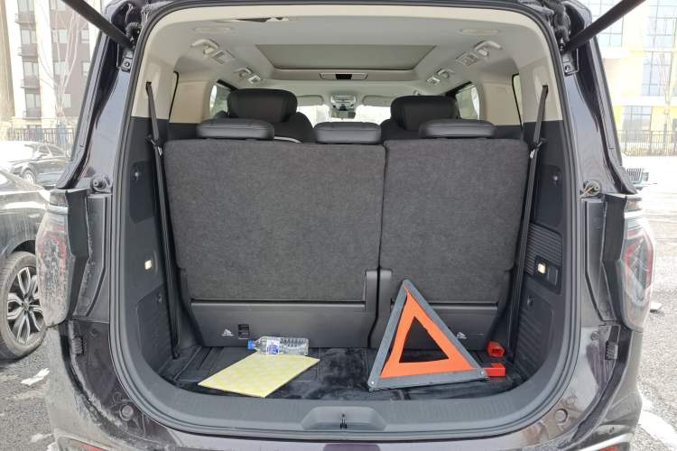 Used Hongqi HQ9 PHEV 2024 2.0T Four-Wheel Drive Business Edition