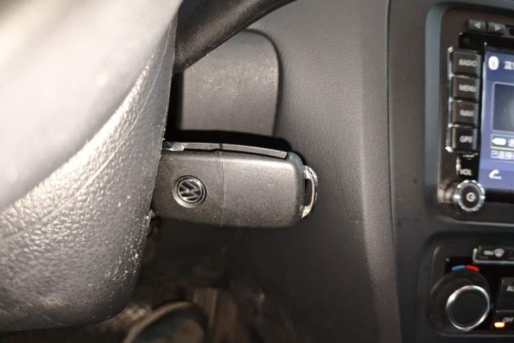 Used Volkswagen Sagitar 2014 Revised Version 1.4TSI Automatic Luxury Edition
