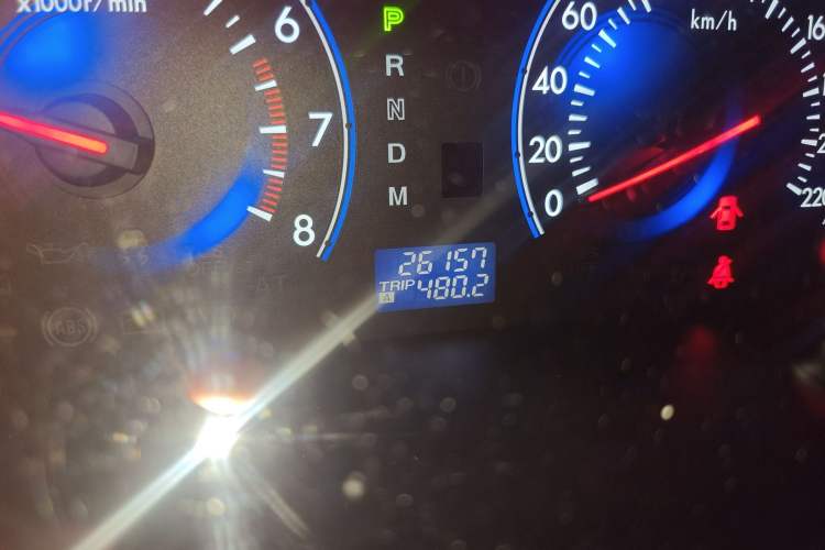 Used Mazda 8 2015 2.5L Flagship Edition Odometer Close Up