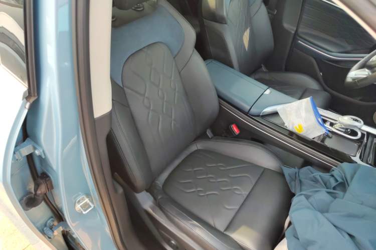 Used VOYAH FREE 2022 Four-Wheel Drive Ultra-Long Range Pure Electric Version
