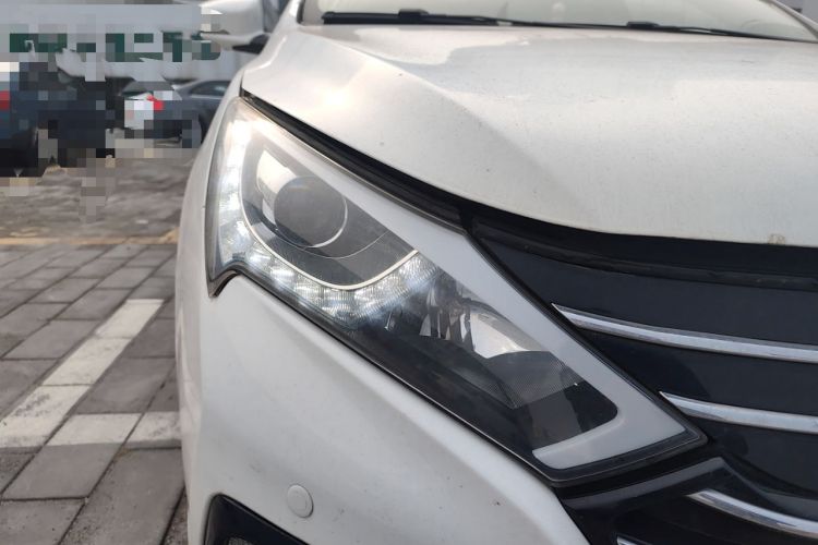 Used BYD Qin New Energy 2018 Qin EV450 Smart Connect Prestige Model
