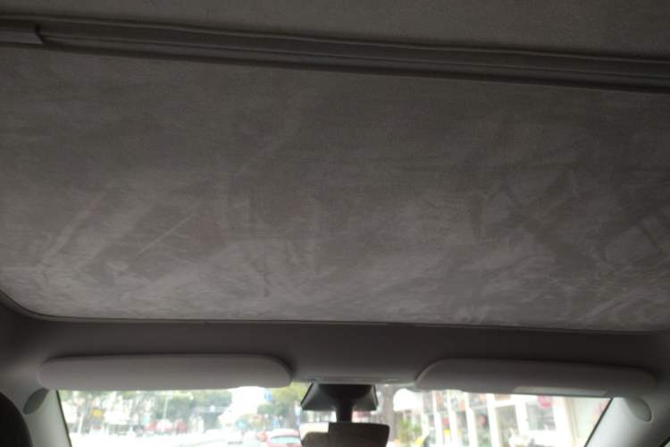 Used Tesla Model Y 2023 Rear-Wheel-Drive Version
