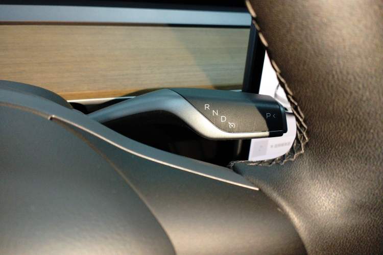 Used Tesla Model Y 2021 Standard Range Rear-Wheel Drive Version